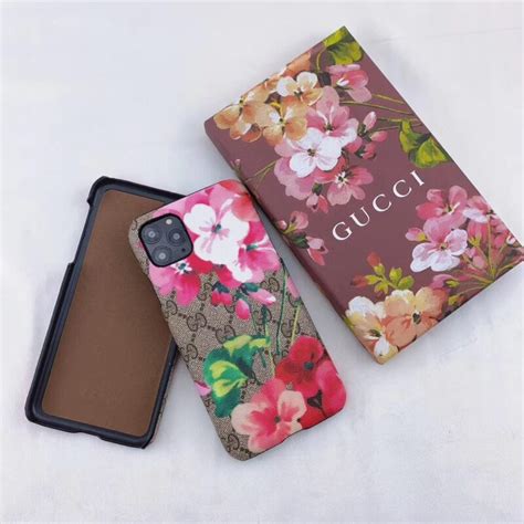 case iphone 15 pro gucci|gucci iphone wallet.